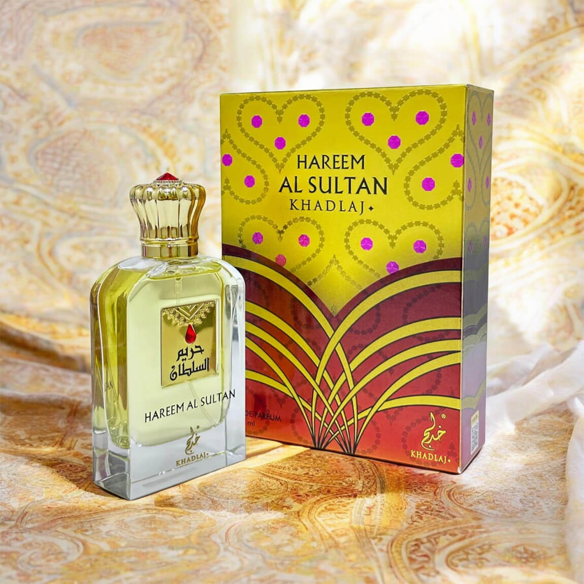 Elegant fragrance with a balance of fresh citrus and warm woody notes.