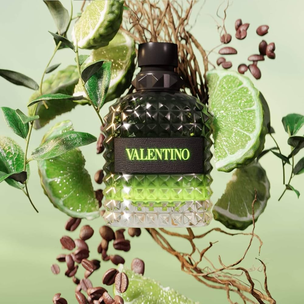 Valentino Uomo Born In Roma Green Stravaganza Eau de Toilette bottle