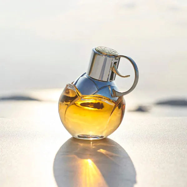Wanted Girl Eau de Parfum dynamic and flirty floral scent
