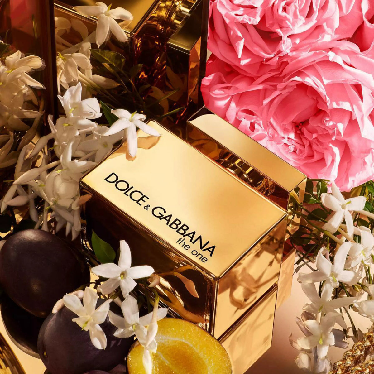DS fragrance bottle - Bold, fresh scent with woody and spicy notes for men.

