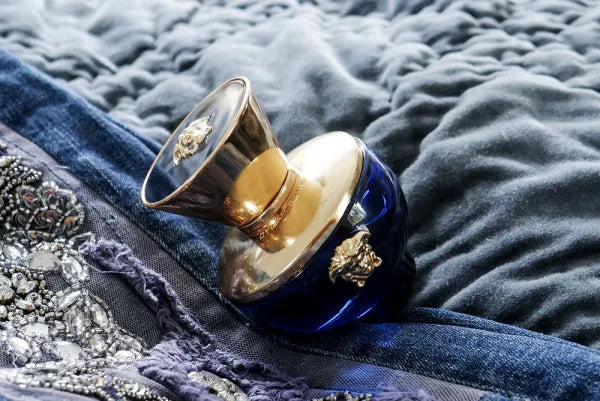 Versace Dylan Blue with aromatic aquatic and woody notes for a modern masculine fragrance.

