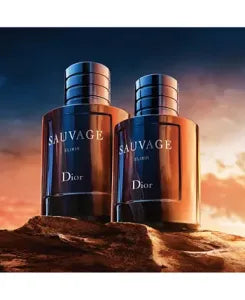 E Elixir perfume bottle – intense fruity-woody fragrance with depth.
