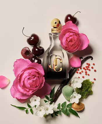 I Want Choo Forever – sweet, fruity floral fragrance with a warm, spicy finish.
